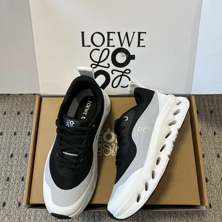 ロエベ スニーカー