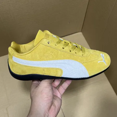 プーマ カジュアルシューズ