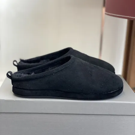 バレンシアガ スリッパ