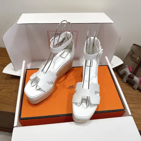 エルメス サンダル