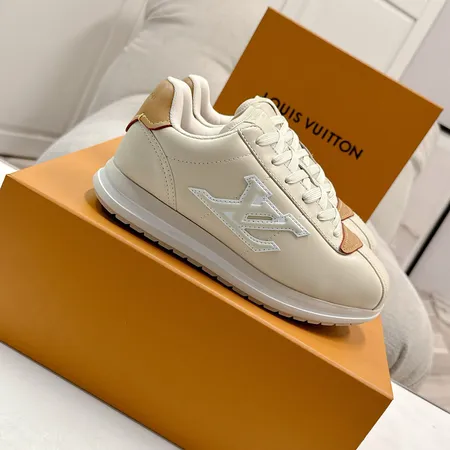 ルイヴィトン カジュアルシューズ