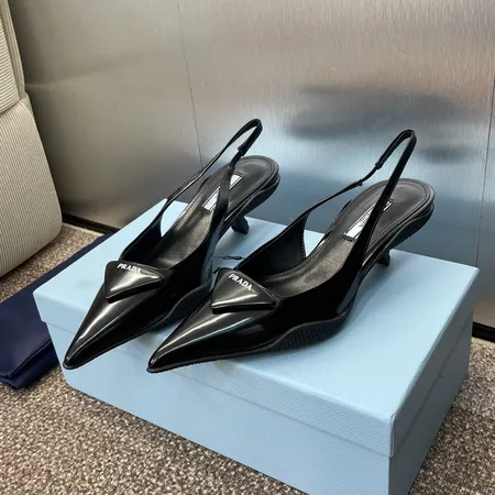 プラダ サンダル