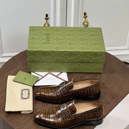 グッチ ビジネスシューズ