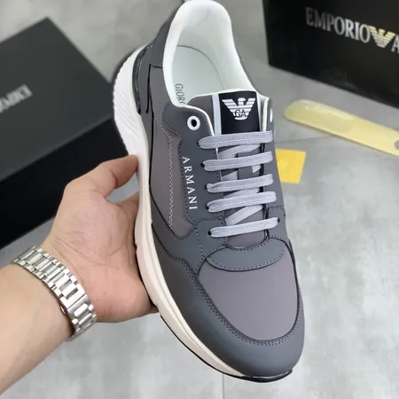 アルマーニ スニーカー