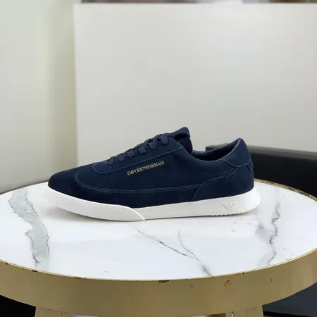 アルマーニ カジュアルシューズ