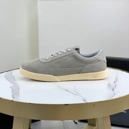 アルマーニ カジュアルシューズ