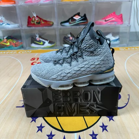 ナイキ スニーカー