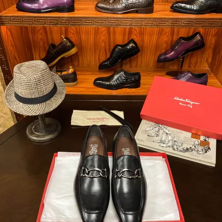 フェラガモ ビジネスシューズ