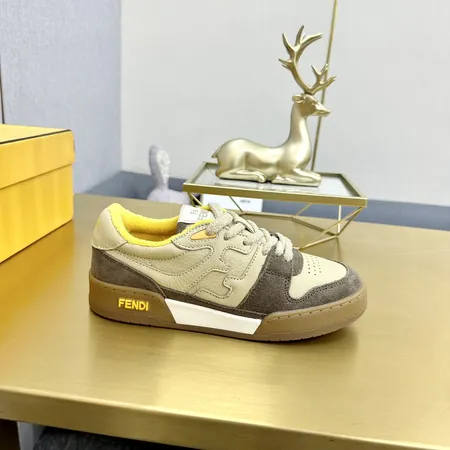 フェンディ カジュアルシューズ