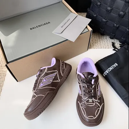 バレンシアガ カジュアルシューズ