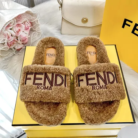 フェンディ スリッパ