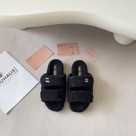 ミュウミュウ スリッパ