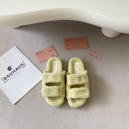 ミュウミュウ スリッパ