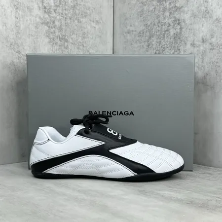 バレンシアガ カジュアルシューズ