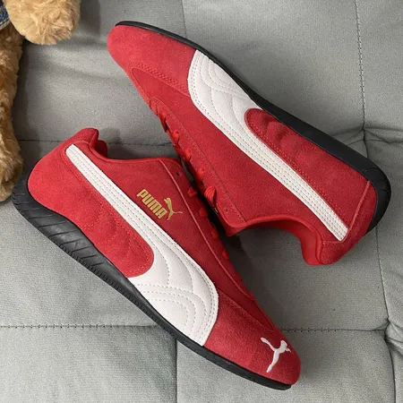 プーマ スニーカー