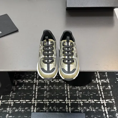 シャネル スニーカー