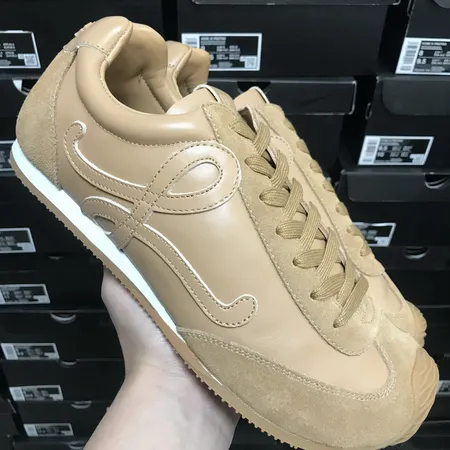 ロエベ カジュアルシューズ