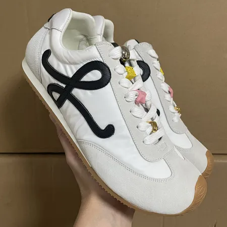 ロエベ カジュアルシューズ