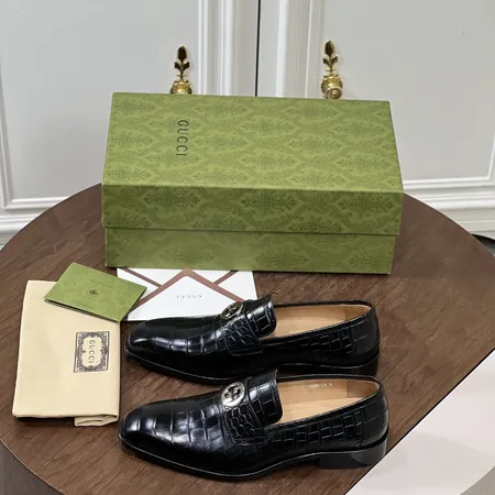 グッチ ビジネスシューズ