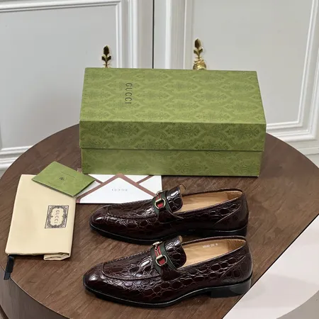 グッチ ビジネスシューズ