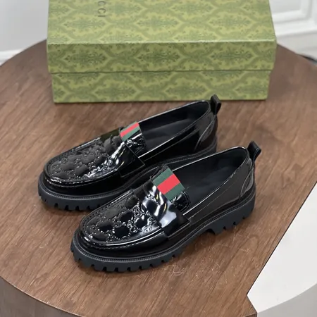 グッチ ビジネスシューズ