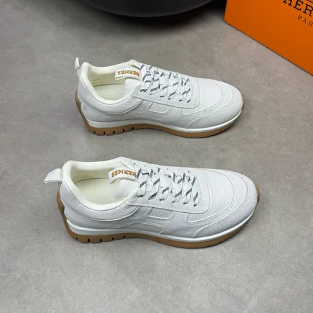 エルメス スニーカー