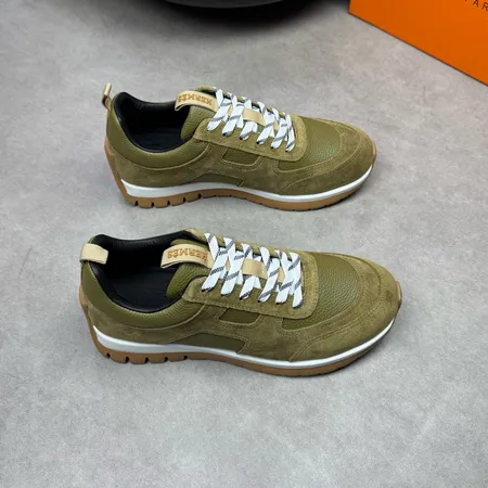 エルメス スニーカー