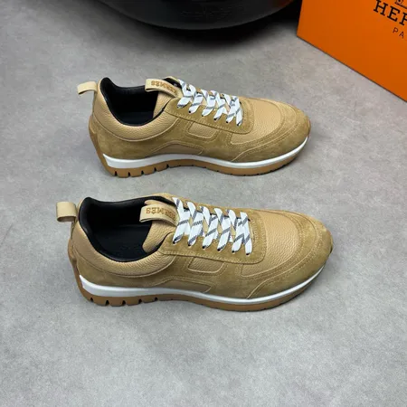 エルメス スニーカー