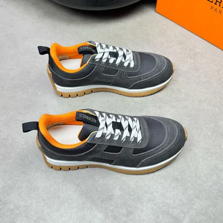 エルメス スニーカー