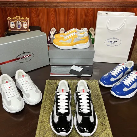 プラダ カジュアルシューズ