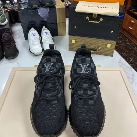 ルイヴィトン スニーカー