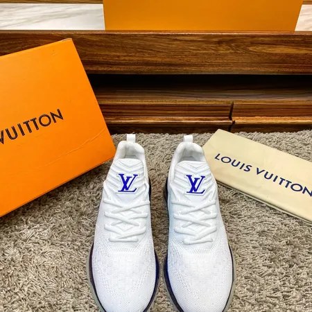 ルイヴィトン スニーカー
