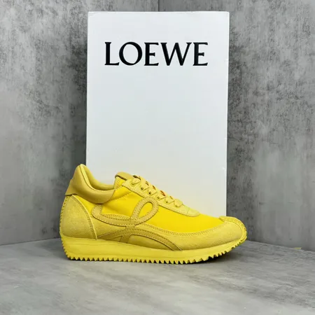 ロエベ スニーカー