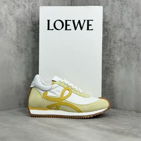ロエベ スニーカー