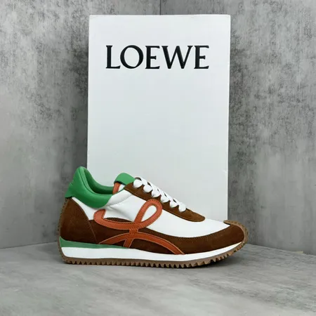 ロエベ スニーカー