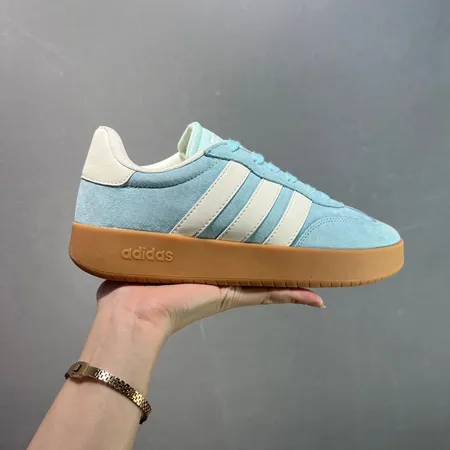 アディダス カジュアルシューズ