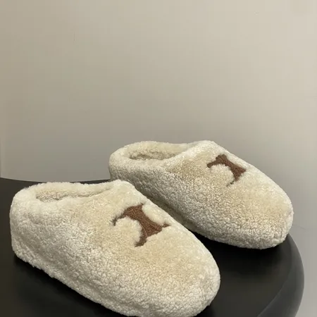 セリーヌ スリッパ