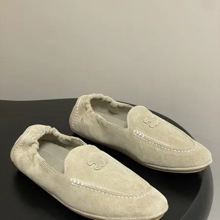 セリーヌ カジュアルシューズ