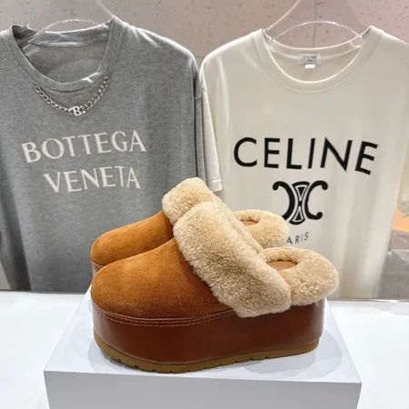 セリーヌ スリッパ