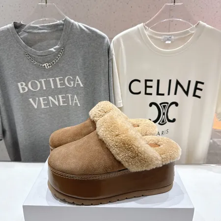 セリーヌ スリッパ