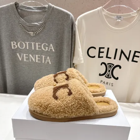 セリーヌ スリッパ