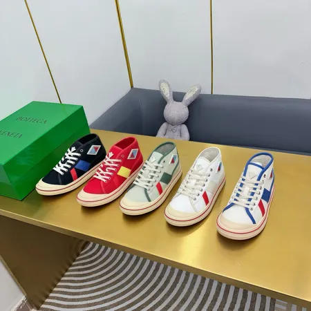 ボッテガ ヴェネタ カジュアルシューズ