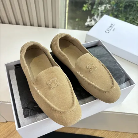 セリーヌ カジュアルシューズ