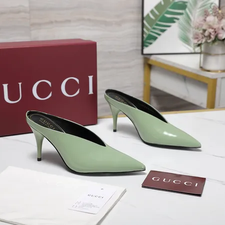 グッチ サンダル