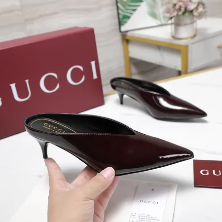 グッチ サンダル