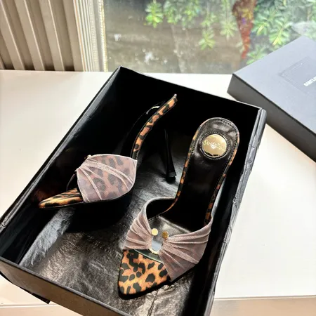 イブサンローラン サンダル