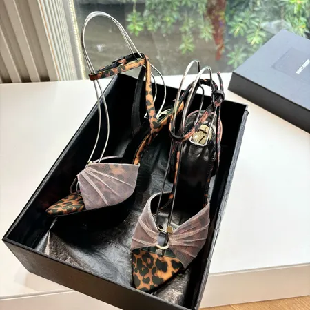 イブサンローラン サンダル