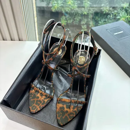 イブサンローラン サンダル