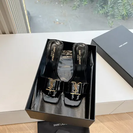 イブサンローラン サンダル