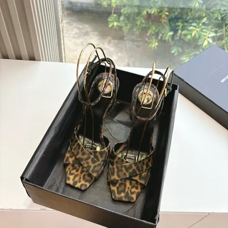 イブサンローラン サンダル